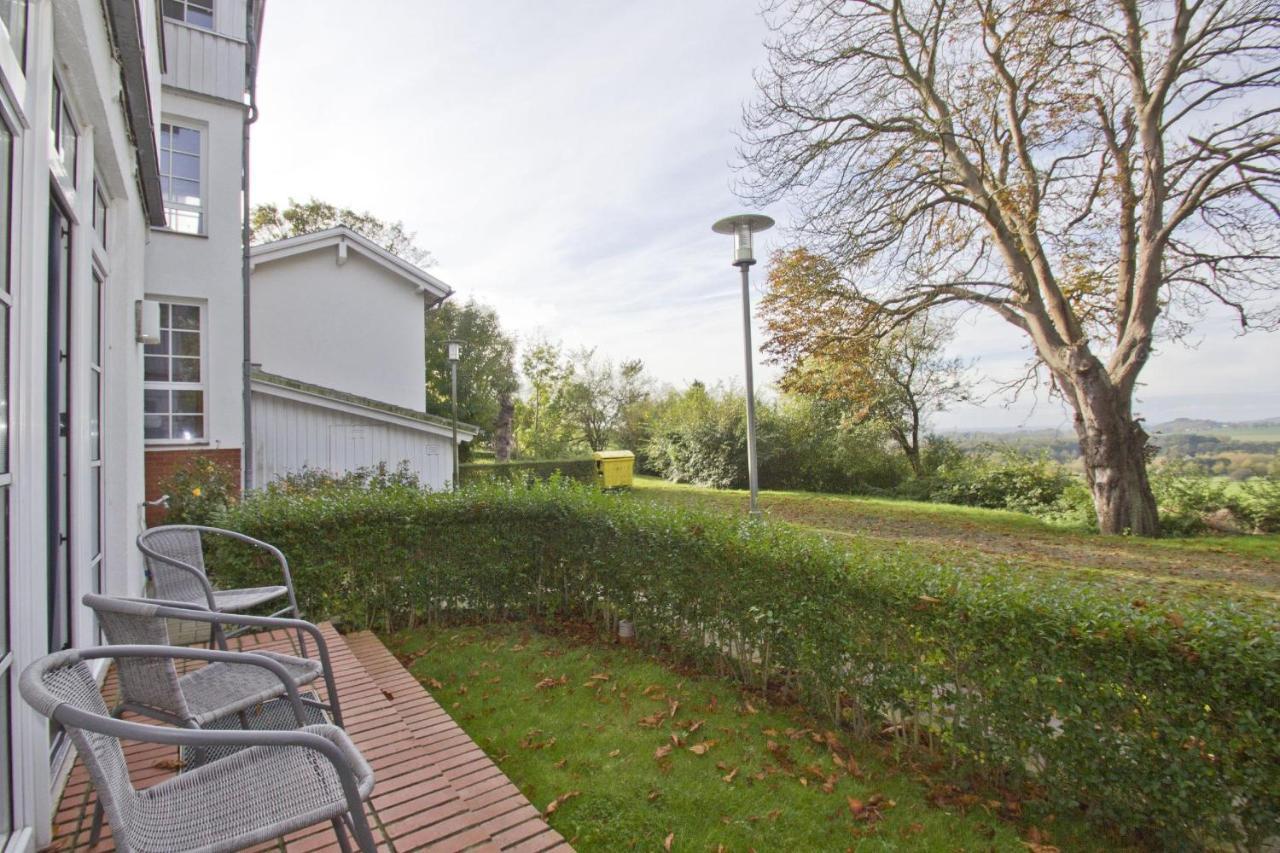 Fewo Mit Terrasse, Gratis Nutzung Vom Ahoi Erlebnisbad Und Sauna In Sellin - Haus Blick Zur See Fewo 13 Goehren  Buitenkant foto