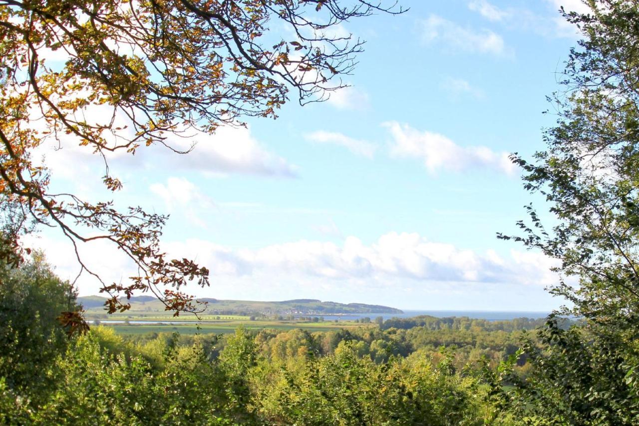 Fewo Mit Terrasse, Gratis Nutzung Vom Ahoi Erlebnisbad Und Sauna In Sellin - Haus Blick Zur See Fewo 13 Goehren  Buitenkant foto