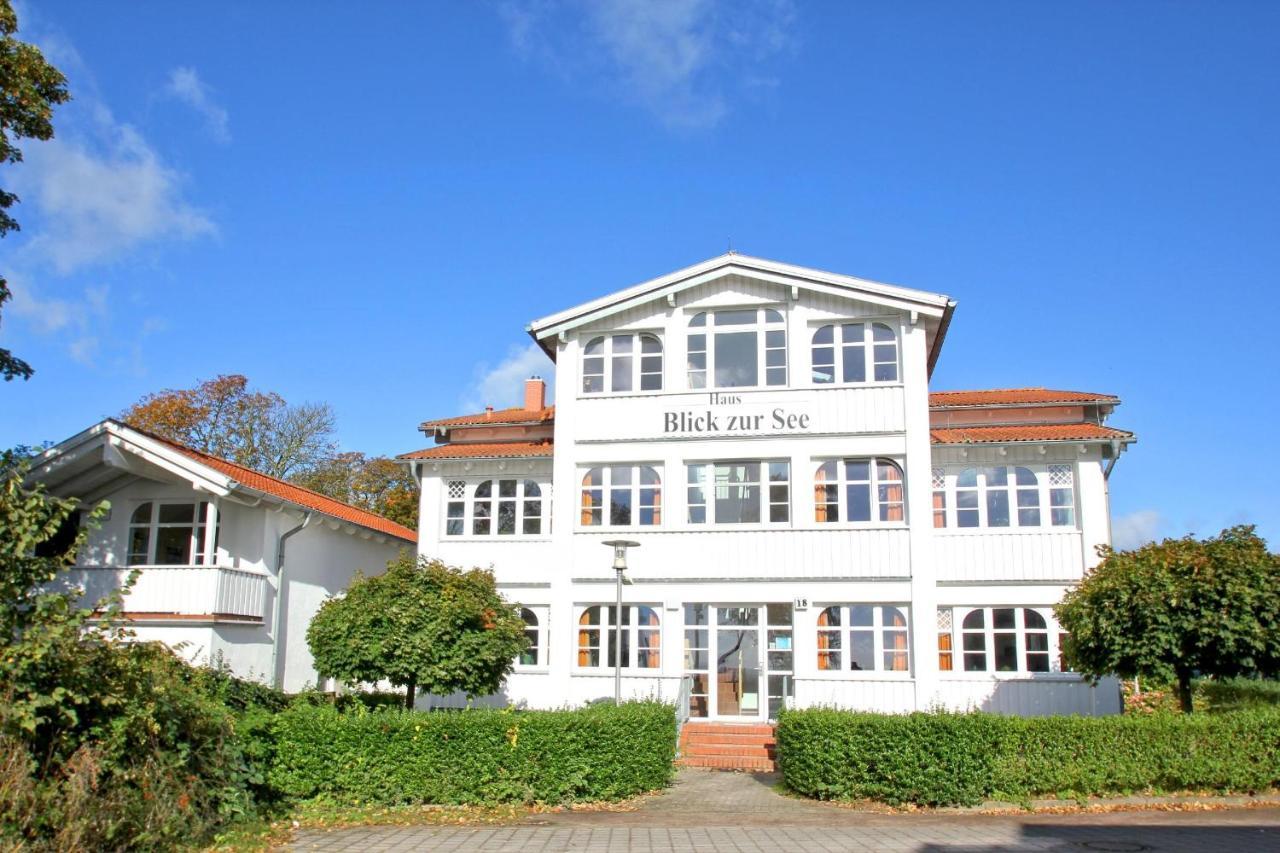 Fewo Mit Terrasse, Gratis Nutzung Vom Ahoi Erlebnisbad Und Sauna In Sellin - Haus Blick Zur See Fewo 13 Goehren  Buitenkant foto
